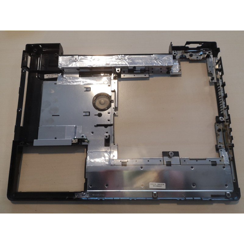 Fujitsu Siemens Amilo M1424 259IA9 - Coque Arrière 83-UG6020 -Occasion Fujitsu Siemens Amilo M1424 259IA9 - Coque Arrière 83-UG6020 -Occasion