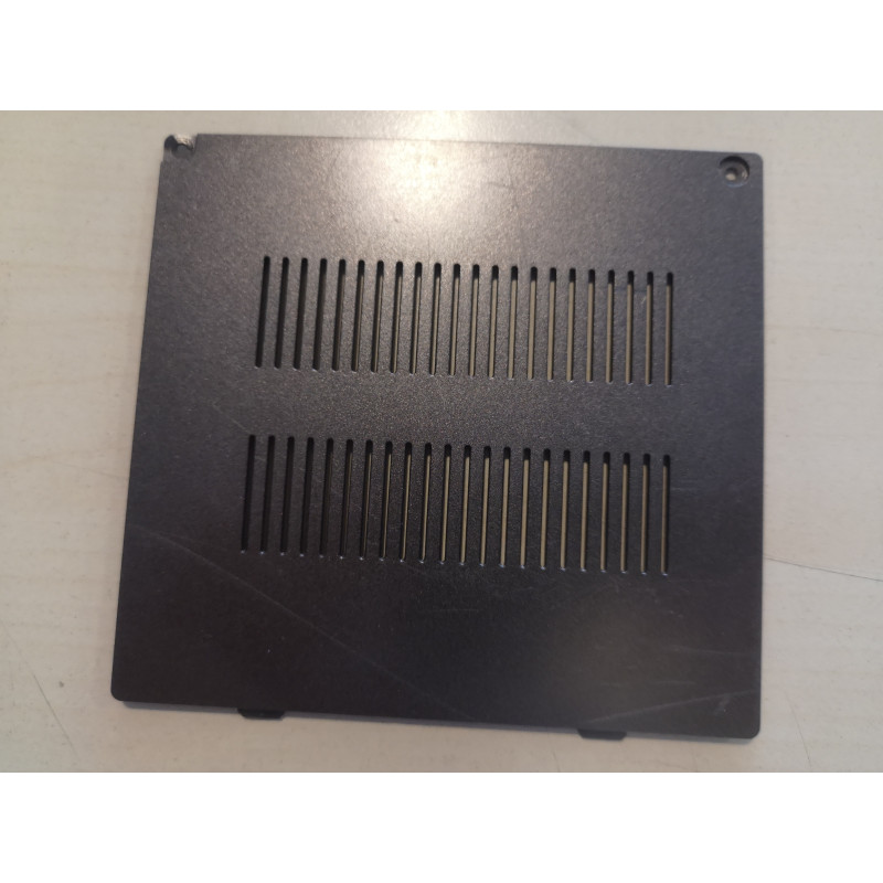 Packard Bell YMG00 Plasturgie trappe ventilateur 13GNN71AP070-1 Occasion Packard Bell YMG00 Plasturgie trappe ventilateur 13GNN71AP070-1 Occasion