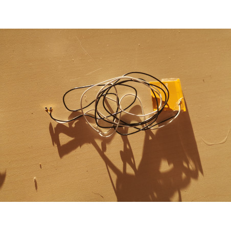 OCCASION - antenne wifi 1770478-1 pour toshiba satellite A100-386